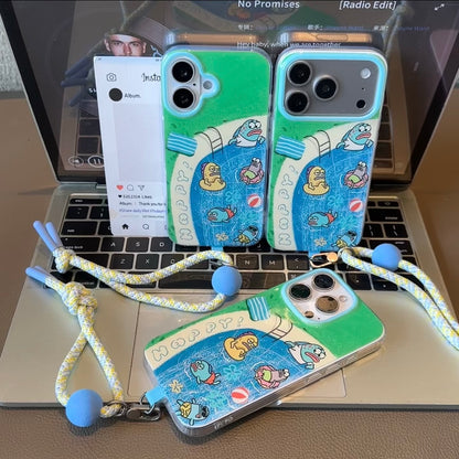 キュートなスポンジ・ボブとパトリックがプリントされたスマホケース。分割された大きなカメラ窓、全周を保護する耐落下衝撃構造、光沢のある明るいカラーフレームが特徴で、かわいいカートゥーンデザイン。iPhone対応。