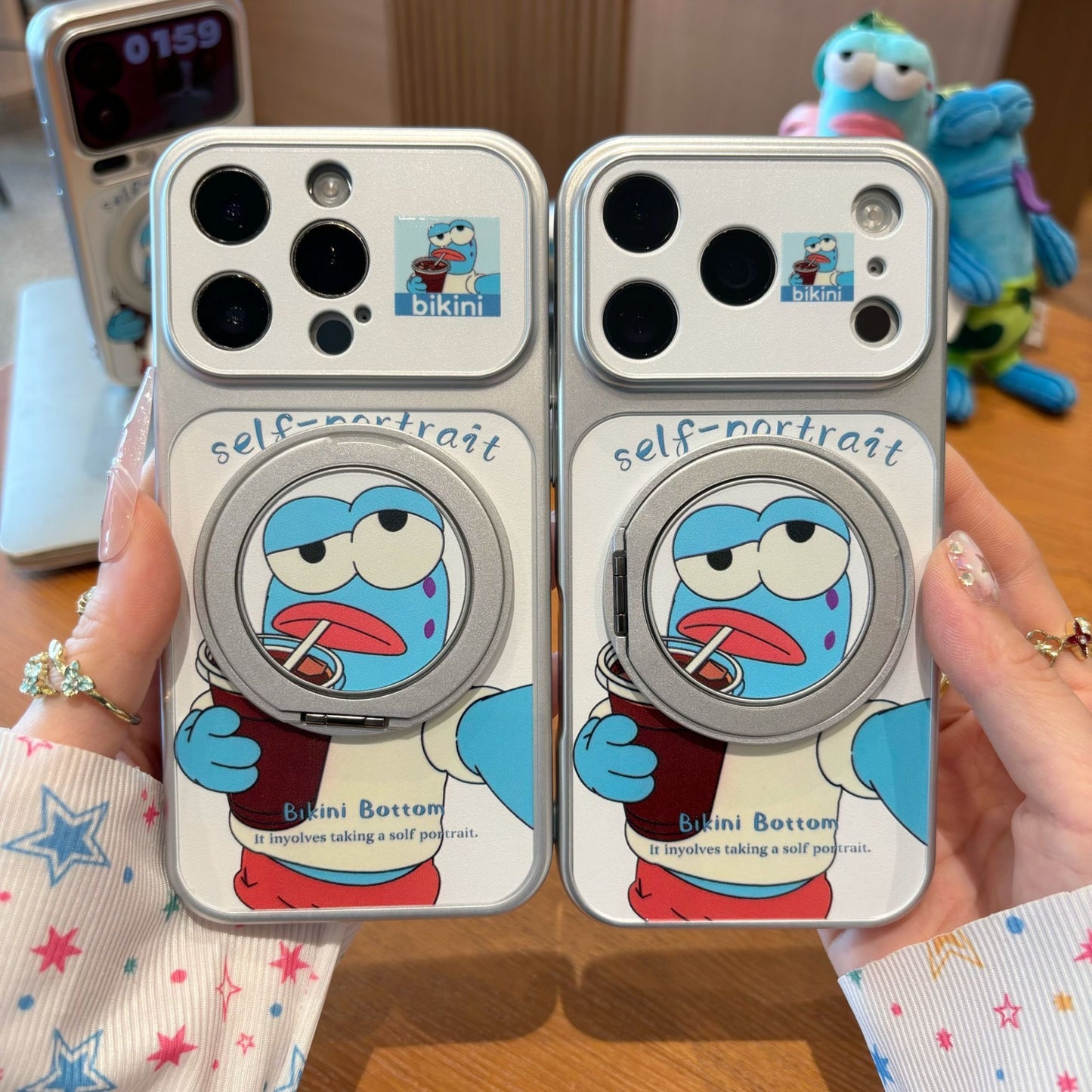 ピンクブルー 猫 折りたたみ式スタンド スマホケース、可愛い猫柄 耐衝撃性ソフトシェル マグネット式ブラケット付き 全機種対応